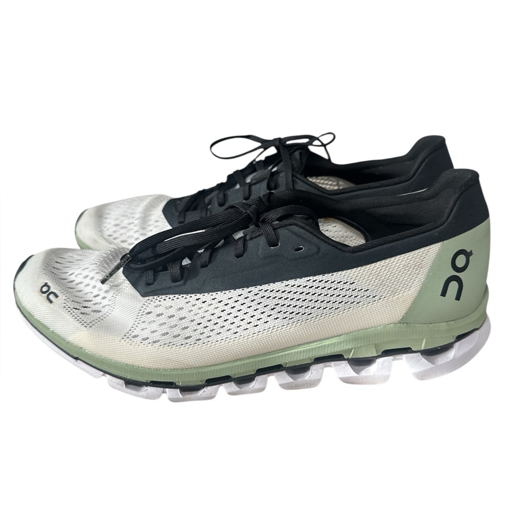 On Cloud Cloudboom Swiss Engineering Women's Running Shoes White/Black Size 8.5